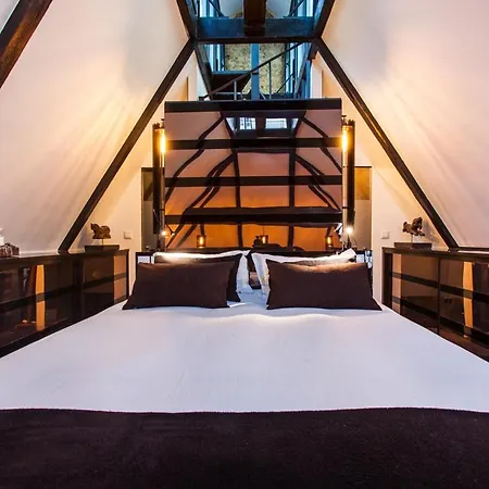 Old Stables Chiado Apartment *