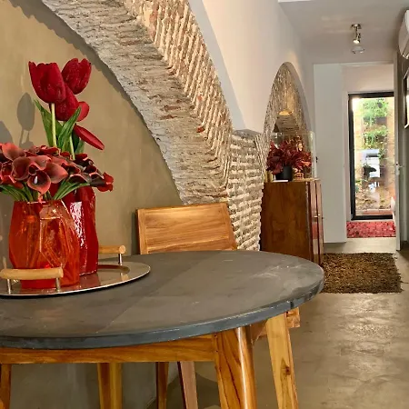 Old Stables Chiado - 1 Bedroom In The Red Heart Of * ליסבון